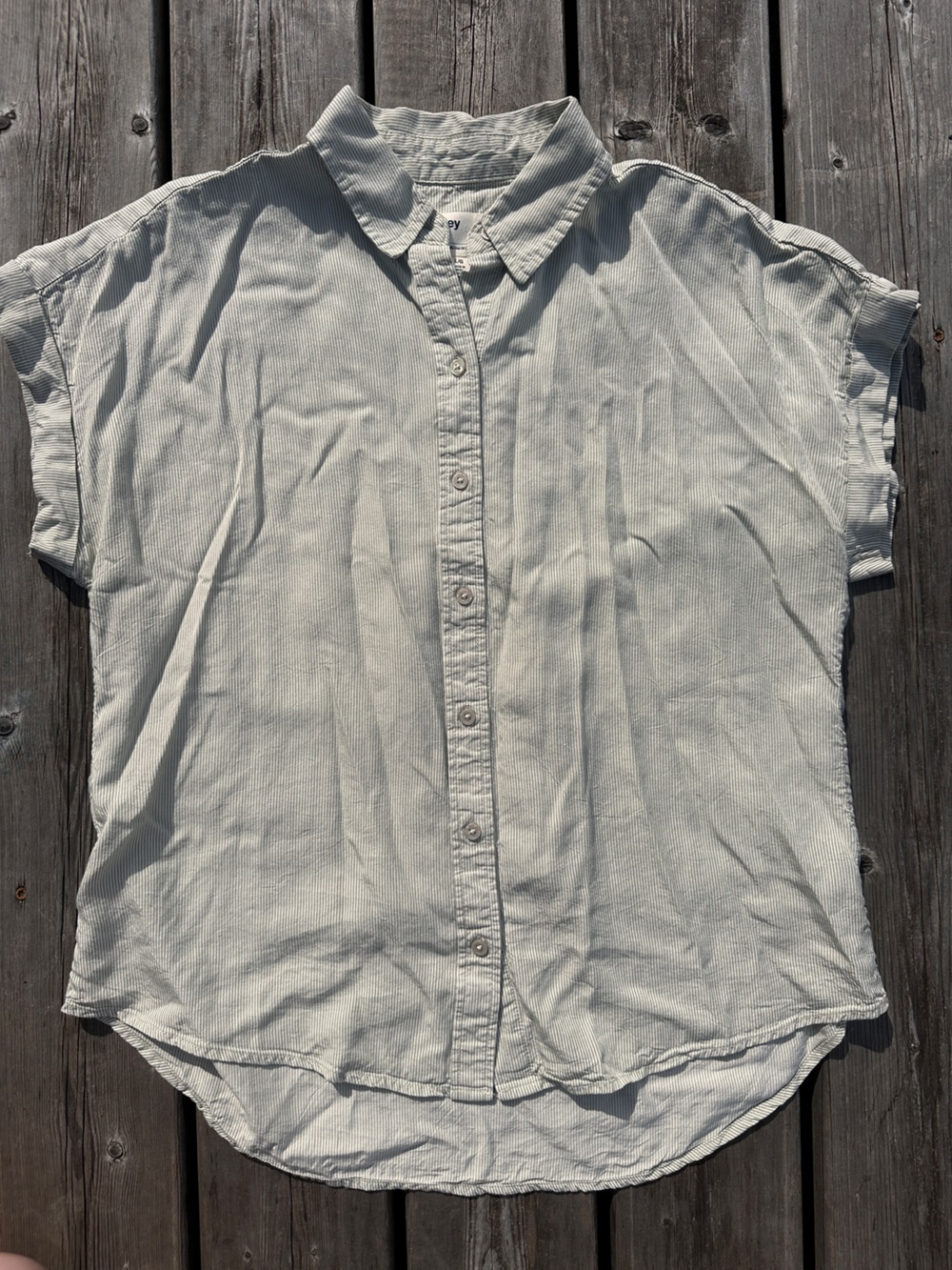 Tilley 100% TENCEL Lyocell Short Sleeve Button-Up Shirt